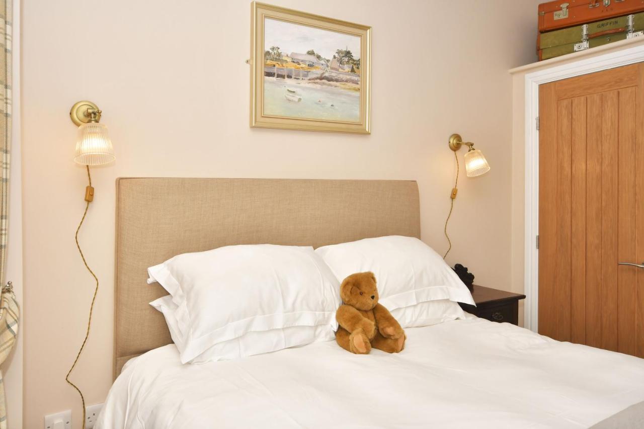 Hotel The Victoria Newcastle-under-Lyme Esterno foto