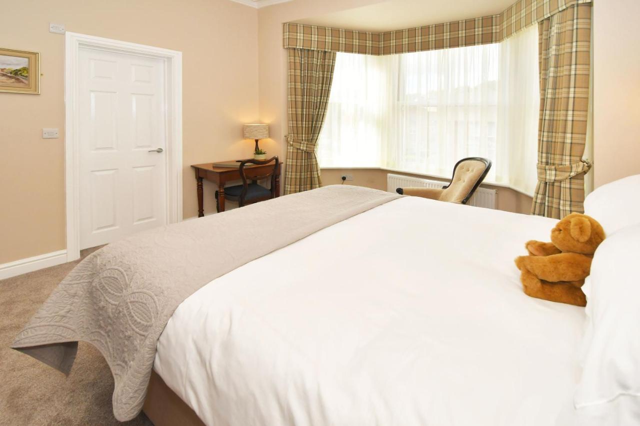 Hotel The Victoria Newcastle-under-Lyme Esterno foto