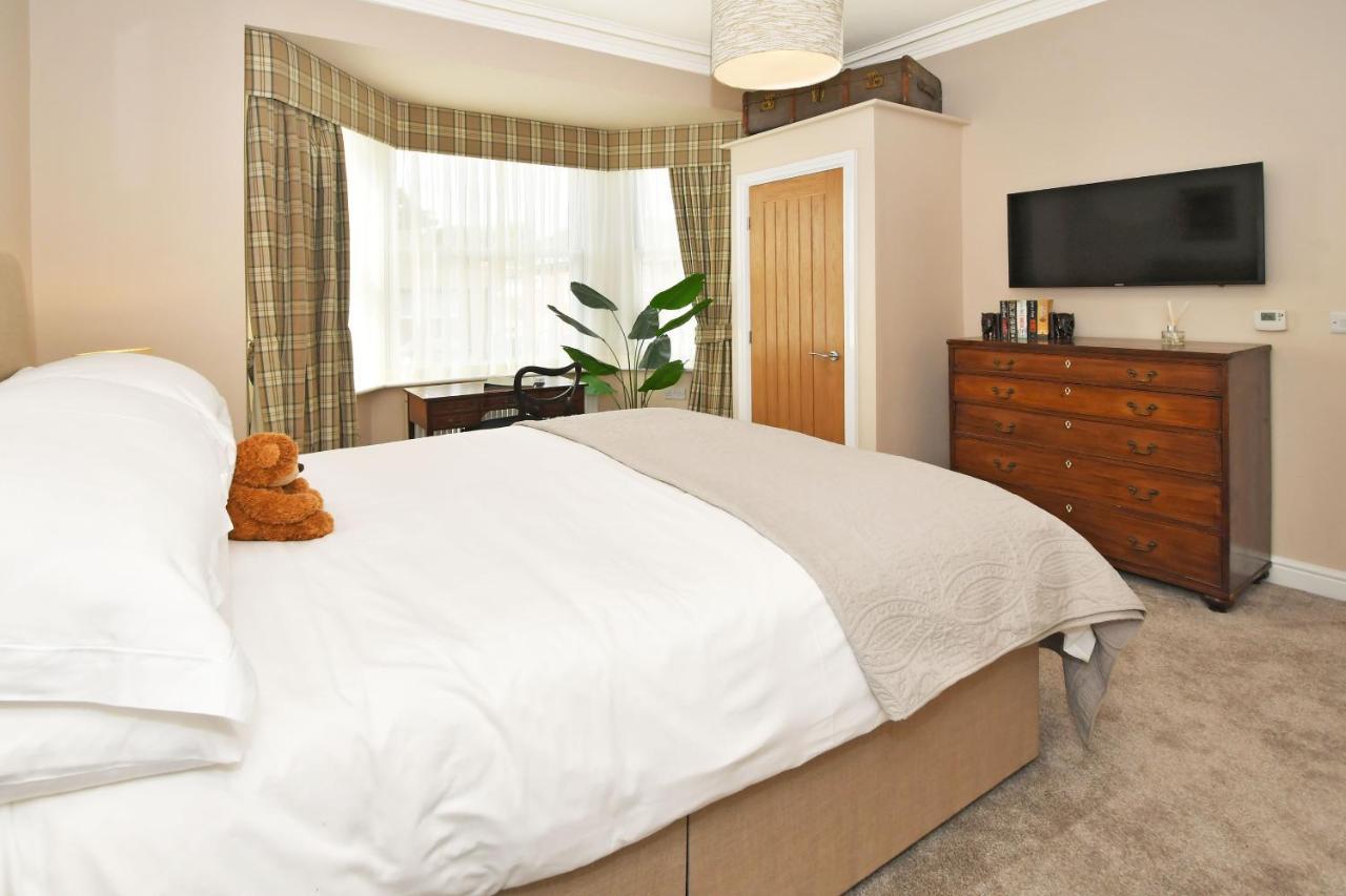 Hotel The Victoria Newcastle-under-Lyme Esterno foto